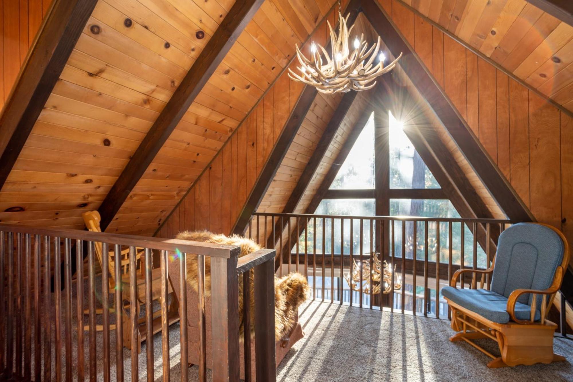 Bear'S Lair By Avantstay 3Mins From Bear Mountain Ski Resort Біг-Бер-Лейк Екстер'єр фото